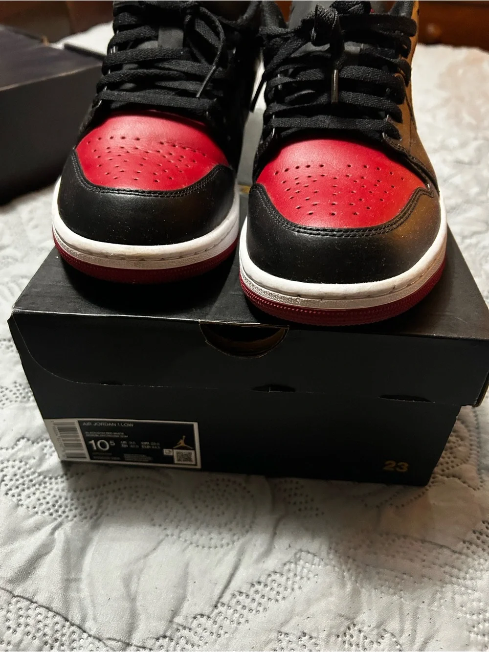 Jordan Air Jordan 1 Low in Black, Red & White